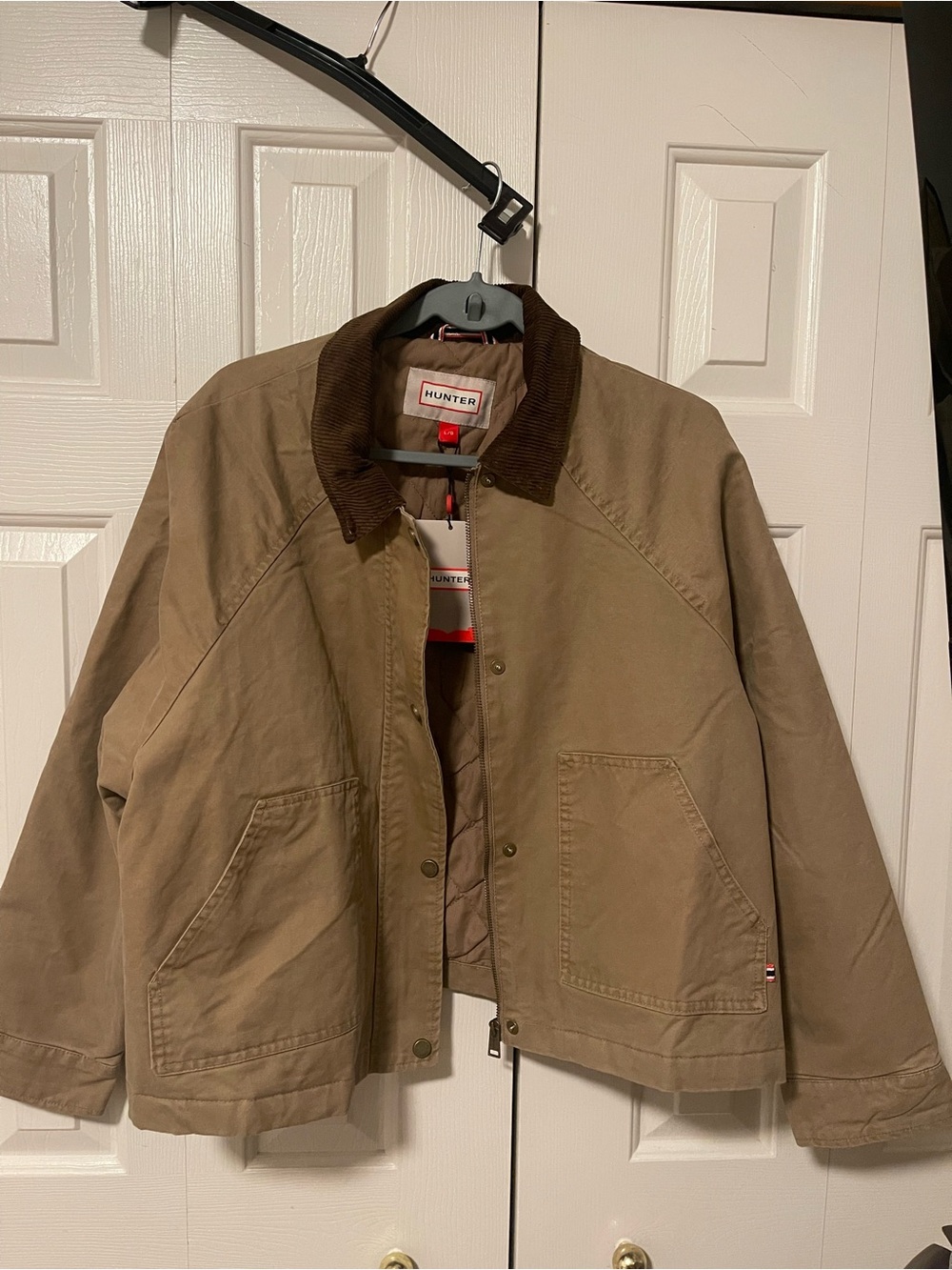 Hunter Women's Tan Utility Jacket with Brown Collar